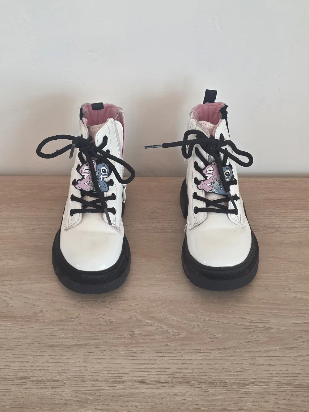 Disney Lilo & Stich Kids White and Pink Lace-Up  Boots SIZE 9K